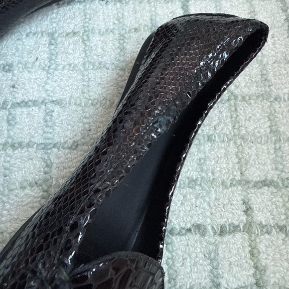 Stuart Weitzman Brown snake-embossed Loafers Size 11 - Picture 7 of 7